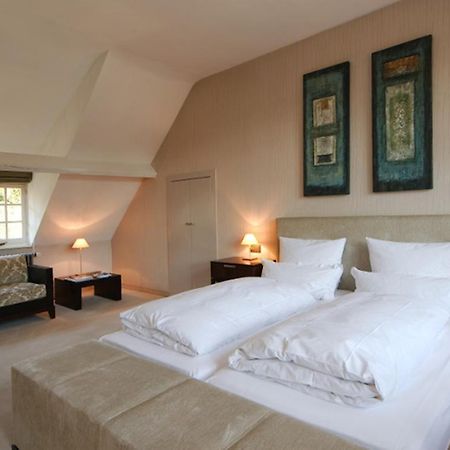 Manoir De Lebioles Hotell Spa Rum bild