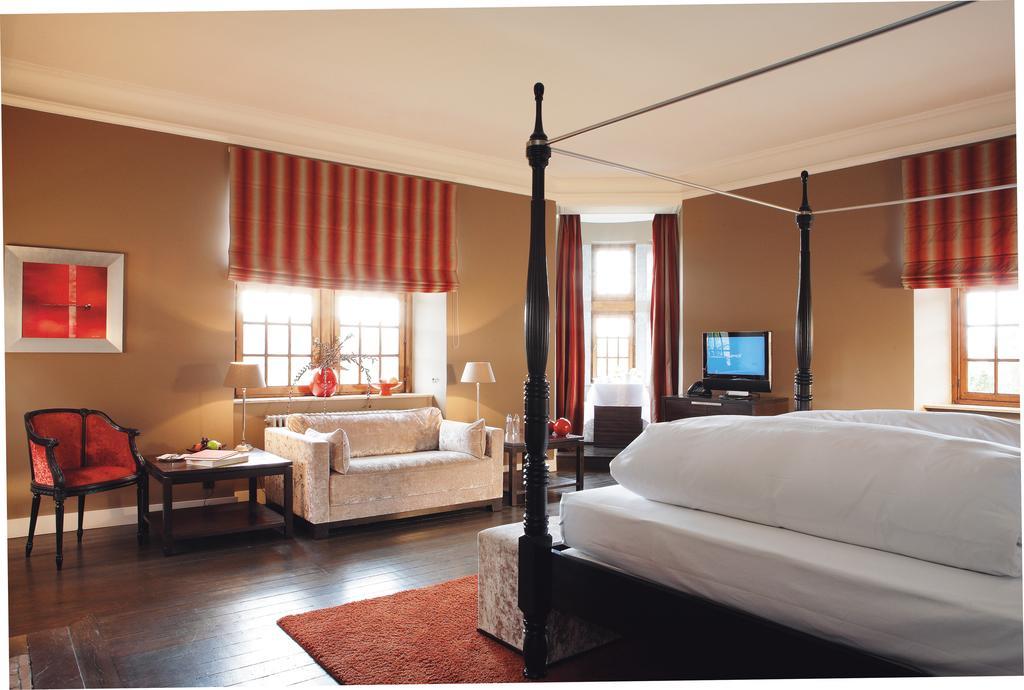 Manoir De Lebioles Hotell Spa Rum bild